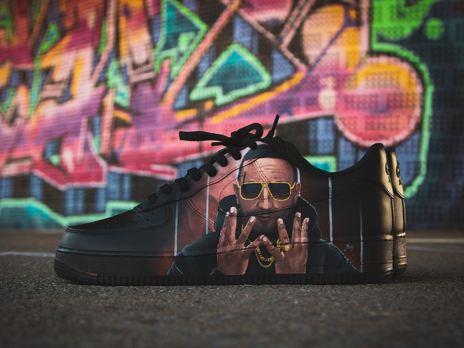 Custom Sneaker